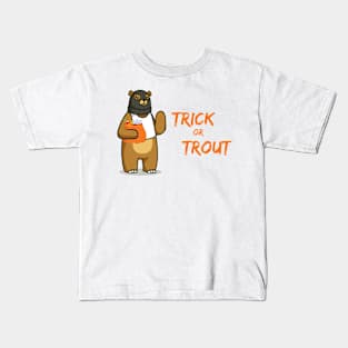 Halloween Bear Burglar Trick or Treat Pun Kids T-Shirt